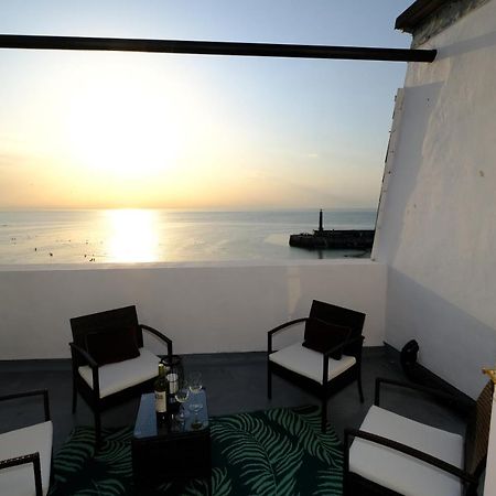 Balcony View Sunsets On Margate Seafront Apartman Kültér fotó