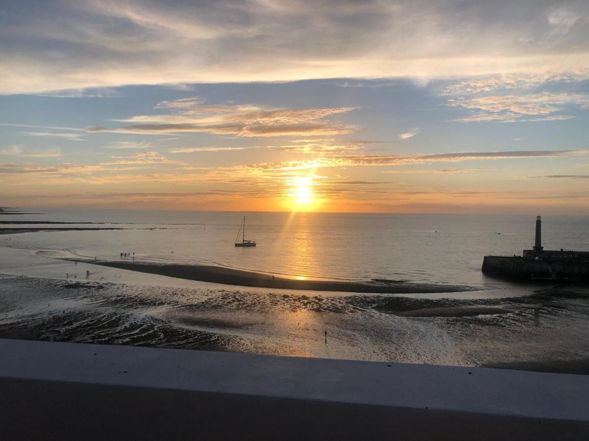 Balcony View Sunsets On Margate Seafront Apartman Kültér fotó